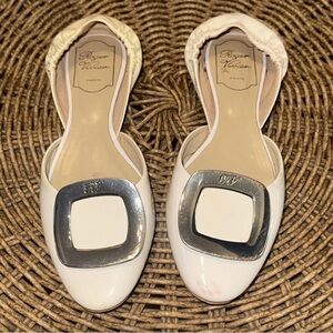 Roger Vivier Cream Flats with Silver Accent